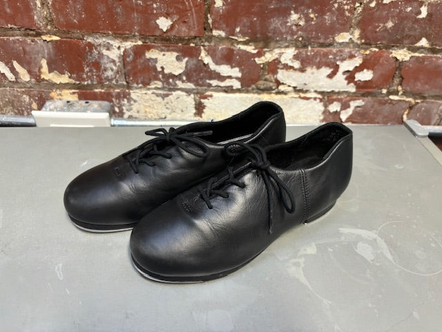 Second Hand Tap Shoes-Capezio