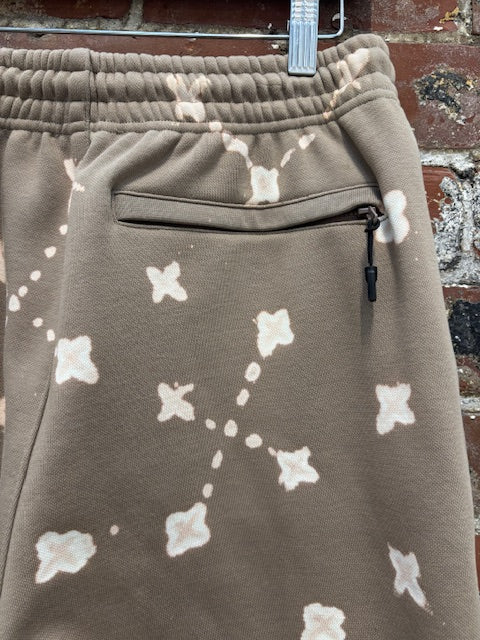 Unsorted  X  - 1 of 1 Sweatpants